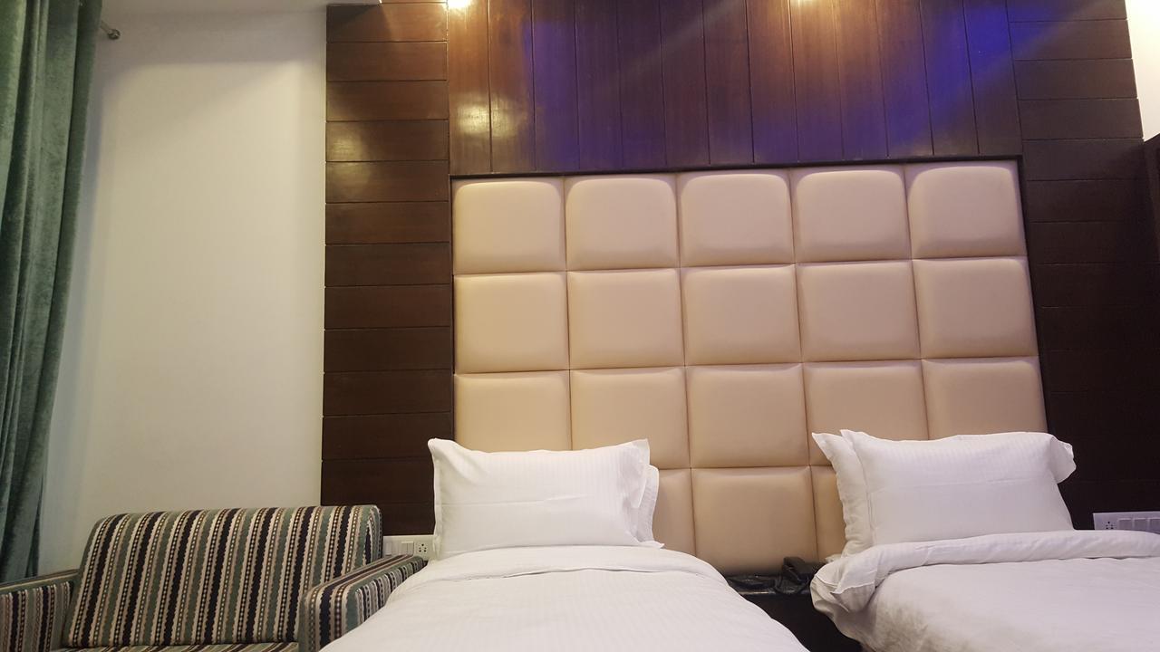 Kamakshi Residency By Royal Collection Hotel & Resorts Tapovan Exterior photo
